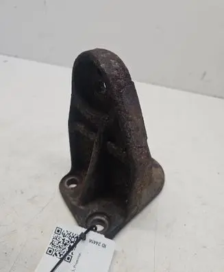Engine mounting bracket