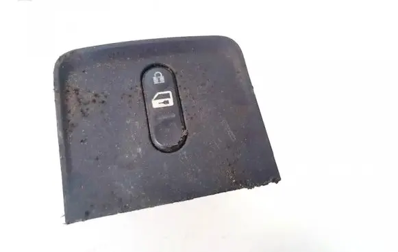 Nissan Primera Central locking switch button 68485ba10