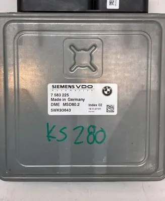BMW 1 E81 E87 Engine control unit/module ECU 7583225 5WK93643