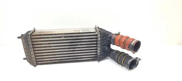 Opel Crossland X Intercooler radiator CV448004 0674905 9803900780