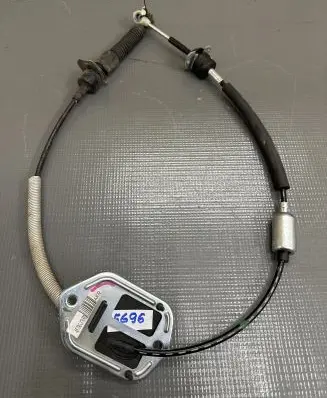 KIA Ceed Gear shift cable linkage 46790J7KR0