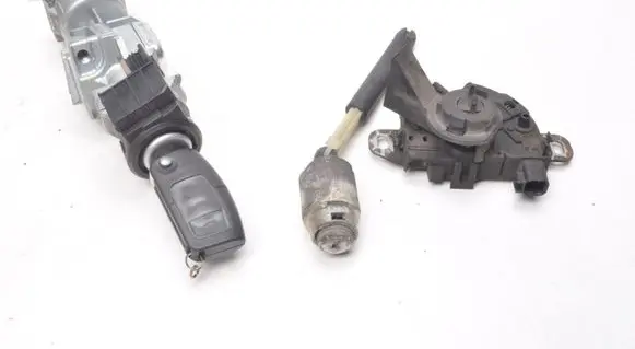 Ford Focus Engine bonnet/hood lock release cable 3M51-3F880-AC