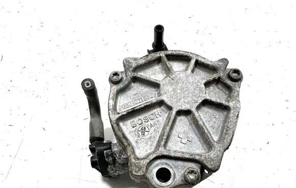Ford C-MAX II Vacuum pump 9804021880