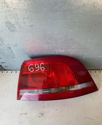 Volkswagen PASSAT B7 Rear/tail lights 3AF945096e 605002