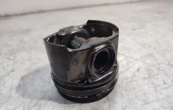 Ford Mondeo MK V Piston 