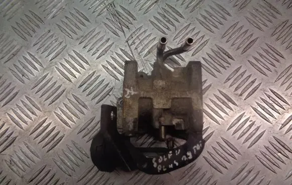 Volkswagen Golf V EGR valve 03G131063E