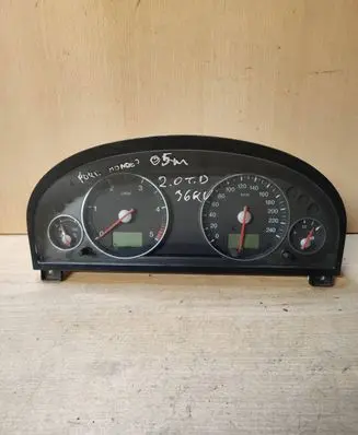 Ford Mondeo Mk III Speedometer (instrument cluster) 3S7F10841 44ZU187 6620ABS