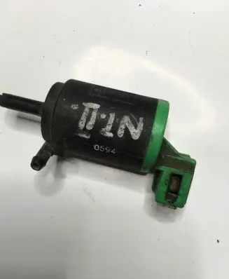 Nissan Terrano Windscreen/windshield washer pump 28920 0594