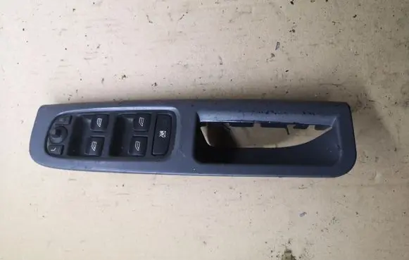 Volvo V50 Electric window control switch 30710787 30710788