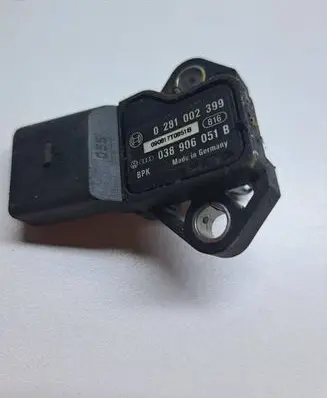 Volkswagen PASSAT B6 Air pressure sensor 038906051B 0281002399 090817T0851B