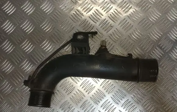 Toyota Avensis T250 Intercooler hose/pipe 173620R010