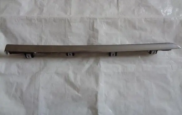 Sill/side skirt trim