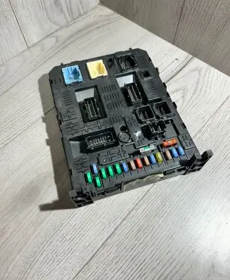 Citroen C5 Comfort/convenience module 966405908002 281192483C 281208364