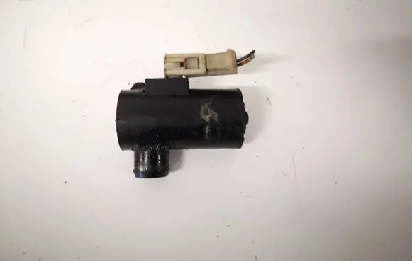 Suzuki Grand Vitara II Windscreen/windshield washer pump 