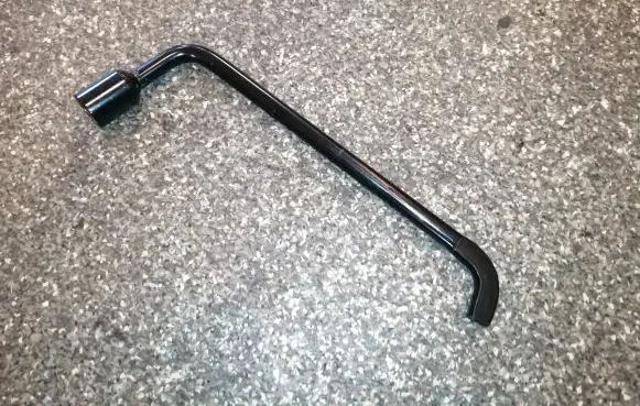 Peugeot 3008 I Wheel nut wrench 