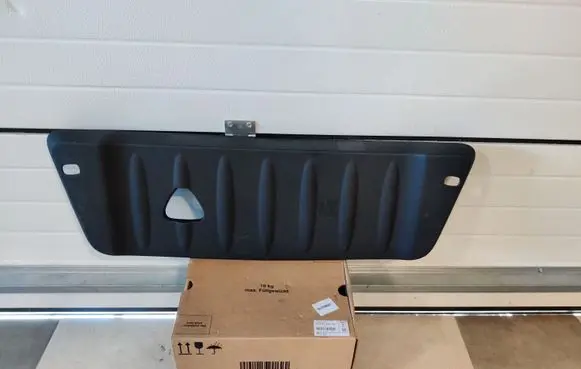 Mini One - Cooper Coupe R56 Tailgate/boot lid cover trim 51497190619