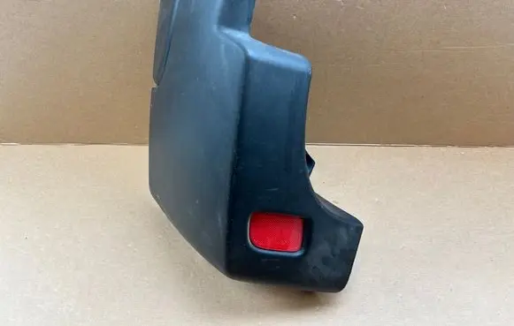 Rear bumper corner part panel trim