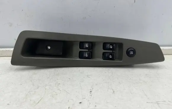 Chevrolet Nubira Quarter vent window switch 