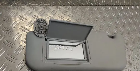 Toyota Yaris Sun visor