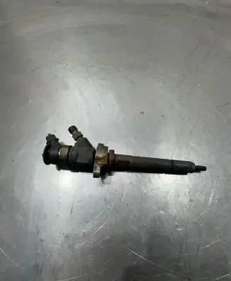 Fuel injector