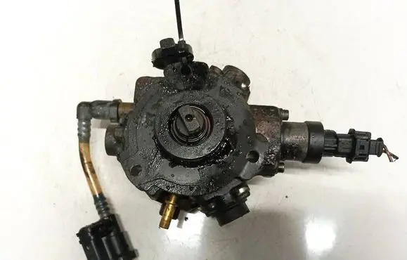Mitsubishi Outlander Fuel injection high pressure pump 9683268980 0445010139
