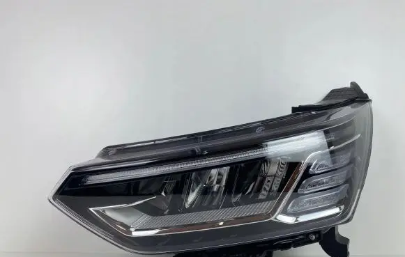 SsangYong Korando Headlight/headlamp 83101-37201