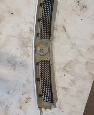 Renault Master II Front grill 8200233765 00207