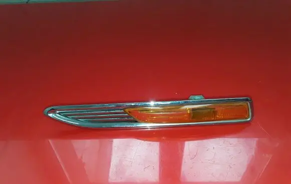 Ford Mondeo MK IV Front fender indicator light 7S7113K354BF