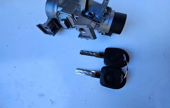 Volkswagen Caddy Ignition lock 1K0905851B 1K0905851 1K0905851A