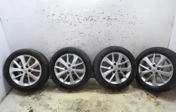 Toyota Aurion II R16 alloy rim 
