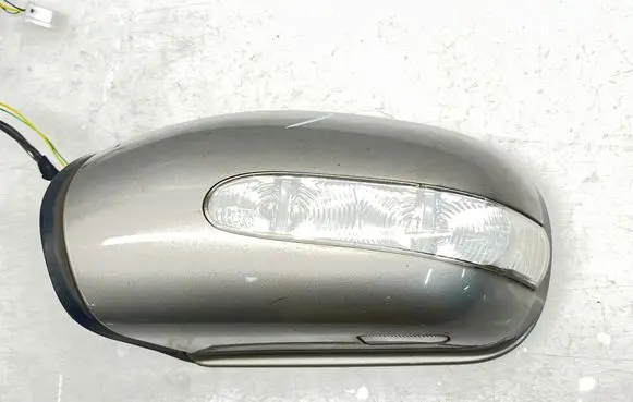 Mercedes-Benz E W211 Front door electric wing mirror 413133419