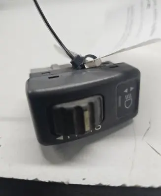 Volvo S70 V70 V70 XC Headlight level height control switch 4970