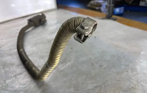 Jeep Grand Cherokee (WK) EGR valve line/pipe/hose