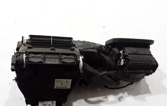 Interior heater climate box assembly