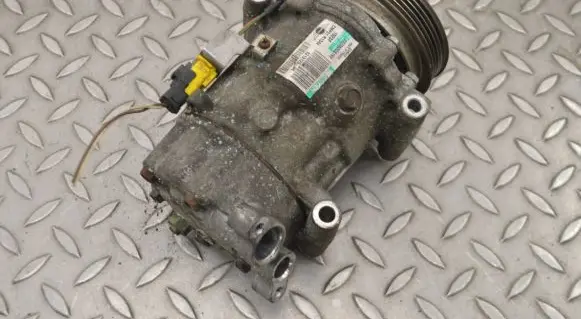 Mini Cooper Countryman R60 Air conditioning (A/C) compressor (pump) 9213175