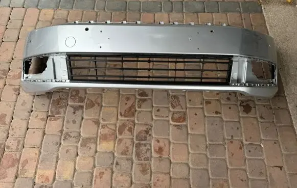 Volkswagen PASSAT B7 Front bumper 3AA807221 S2409P034