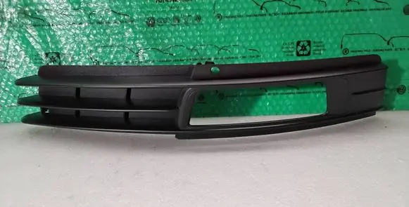 Audi A6 S6 C6 4F Front bumper lower grill 4F0807681 4F0807681P