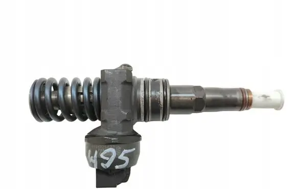 Volkswagen PASSAT B5.5 Fuel injector 038130073AJ