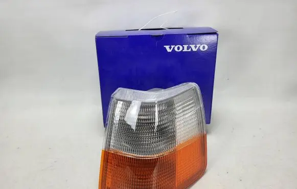Volvo 740 Front indicator light 3518624