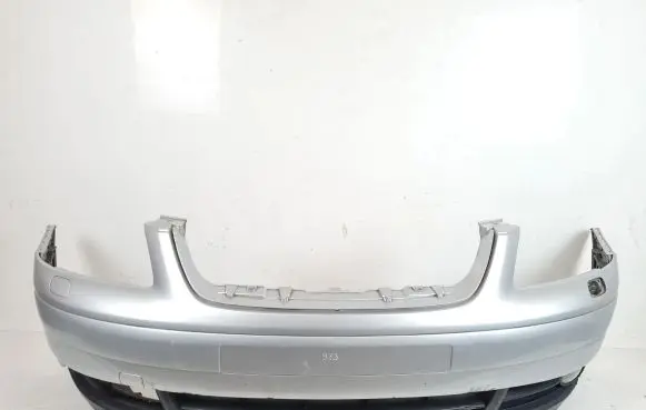 Volkswagen Caddy Front bumper 1T0805903A 1T0807221