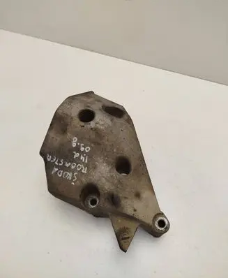 Skoda Roomster (5J) Engine mounting bracket 045199207