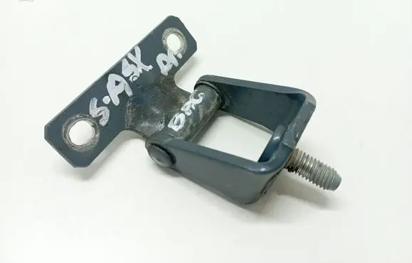 Mitsubishi ASX Tailgate/trunk/boot hinge