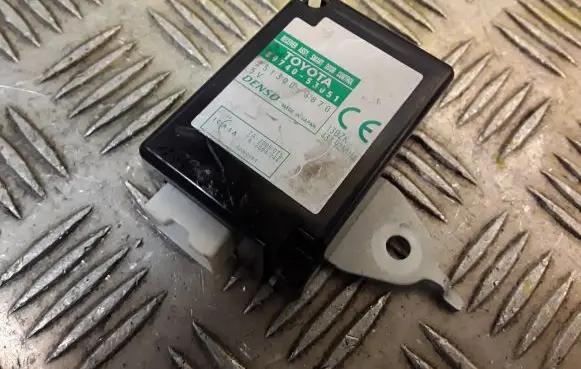 Lexus IS 220D-250-350 Other devices 8974053051