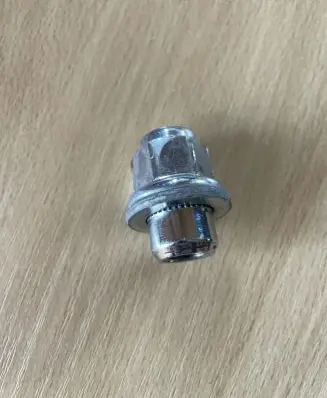Toyota Prius+ (ZVW40) Nuts/bolts 