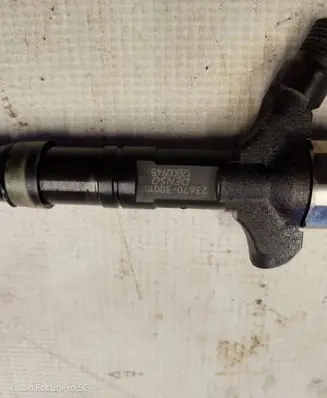Toyota Land Cruiser (HDJ90) Fuel injector 2367030010 12R00945