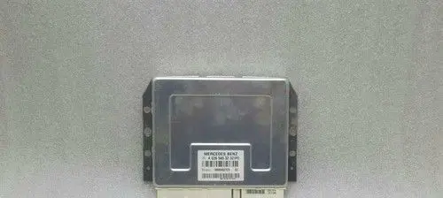 Mercedes-Benz CLS C219 Air suspension control unit module (rear) A0365453232
