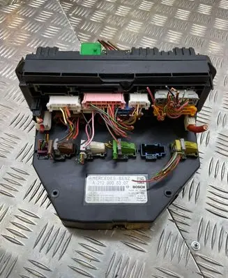 Mercedes-Benz E W212 Fuse module A2129008307