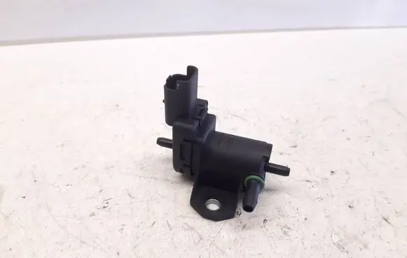 Ford Focus Vacuum valve 9688124580