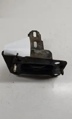 Citroen C3 Engine mount bracket