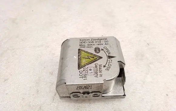 BMW X5 E53 Headlight ballast module Xenon 5DD00831950